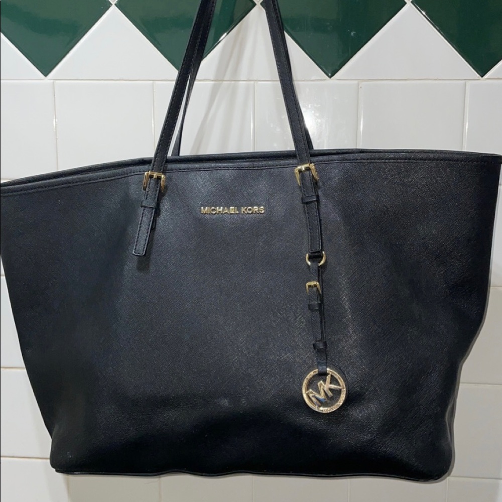 Michael kors black tote purse
